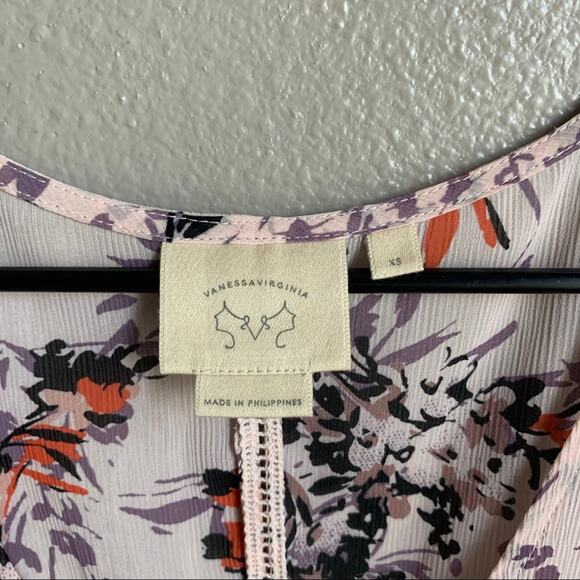 Anthropologie Vanessa Staring At Stars Pink Floral Flowy Tank Top Size XS - Picture 3 of 6